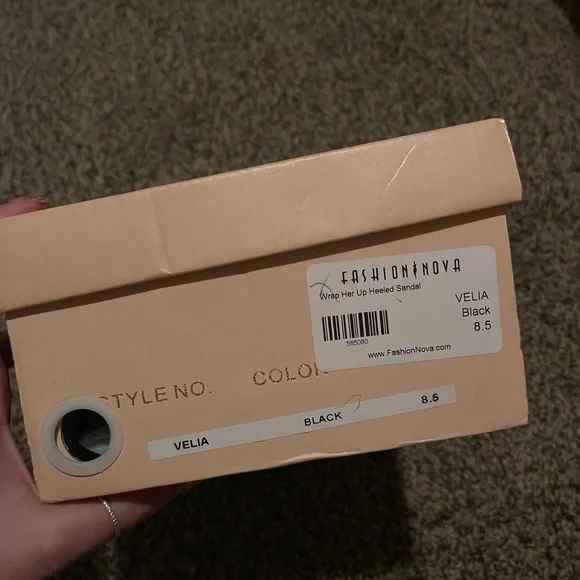 Fashion Nova size 8.5 Black Lace Up Heels - Picture 6 of 7